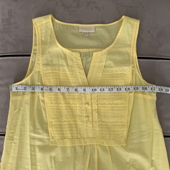 ModCloth NWOT Buttercup Eyelet Top size M - Picture 14 of 15